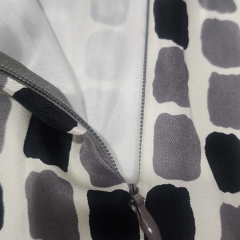 Anthropologie Yoana Baraschi 100% Silk Black and Gray Skirt. 4 - Picture 7 of 10